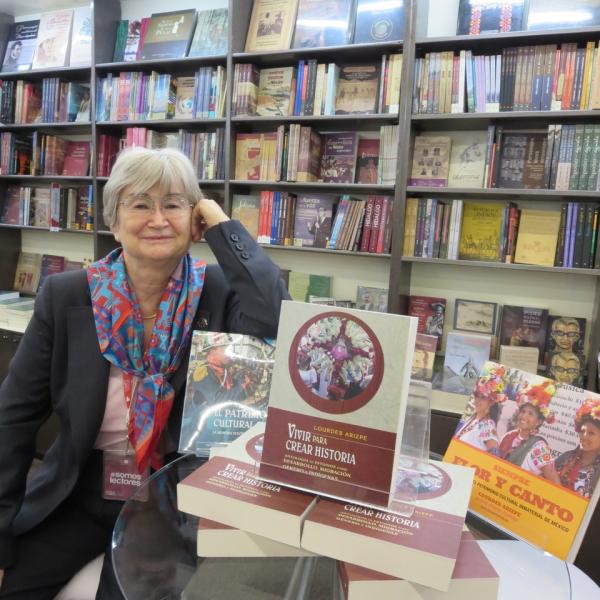 En la Feria Internacional del Libro de Guadalajara con sus libros recientes